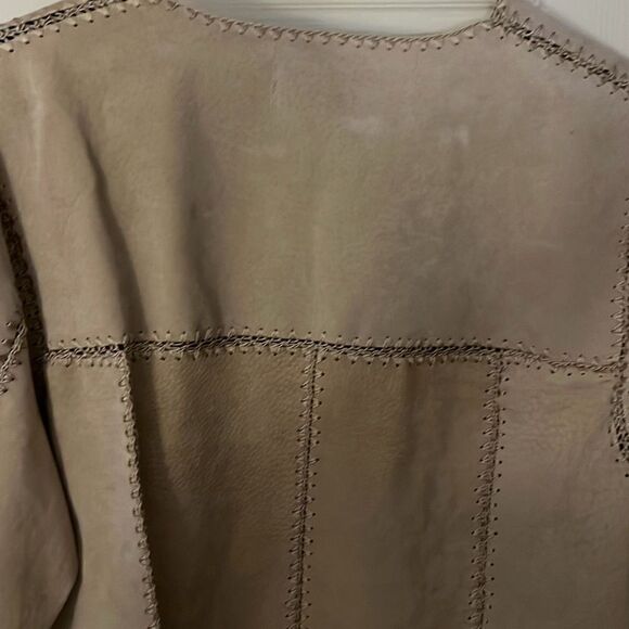 Chicos Design  - Picture 7 of 11